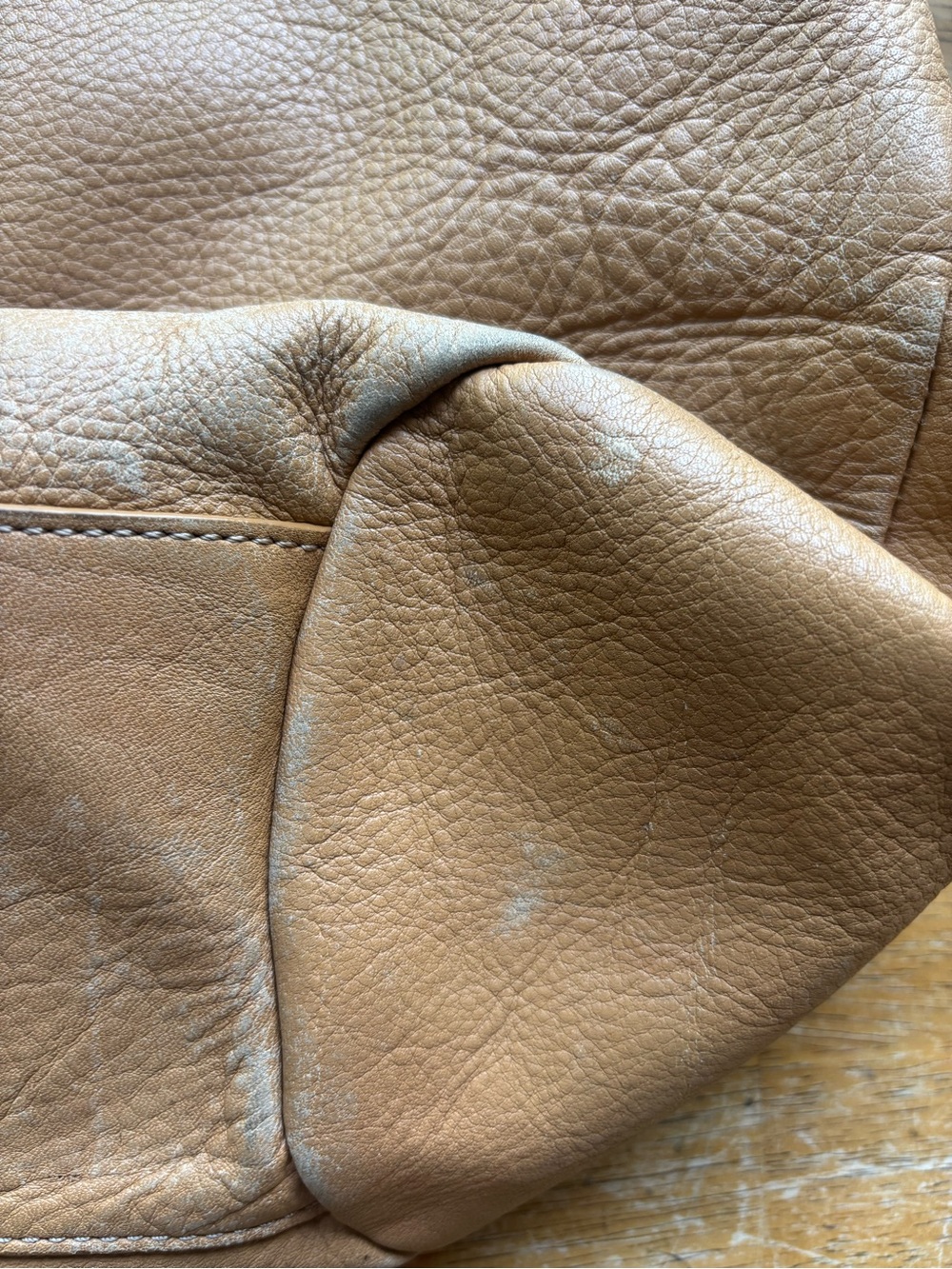 Dooney & Bourke made in Italy Tan Leather Tote - Soft Pebble Grain slouchy Bag - Picture 13 of 16